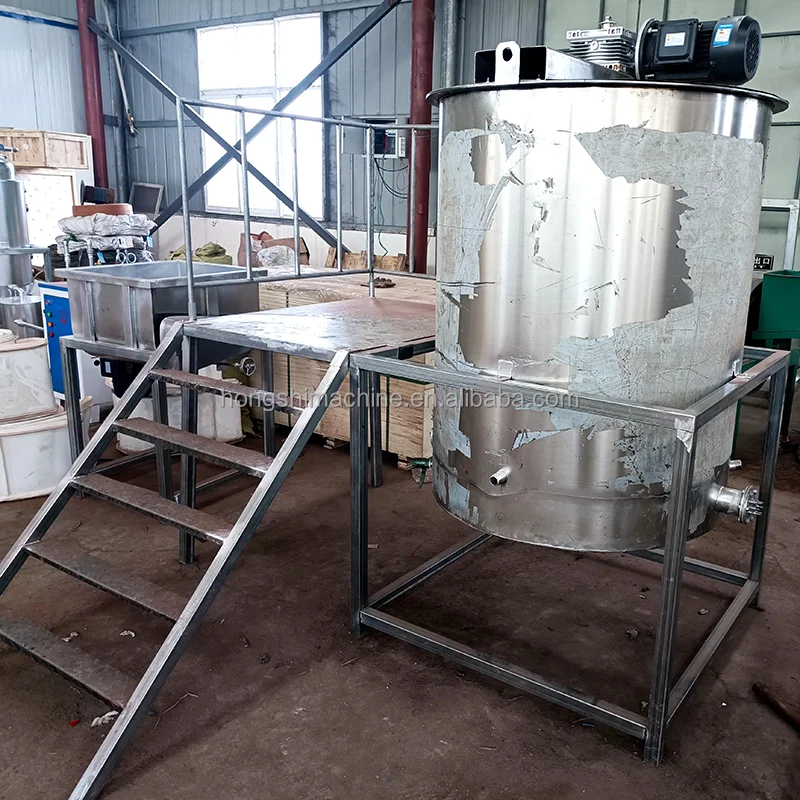 The Oil Is Saponified Into Soap Noodles Through the Saponification Tank/soap Noodles Making Machine