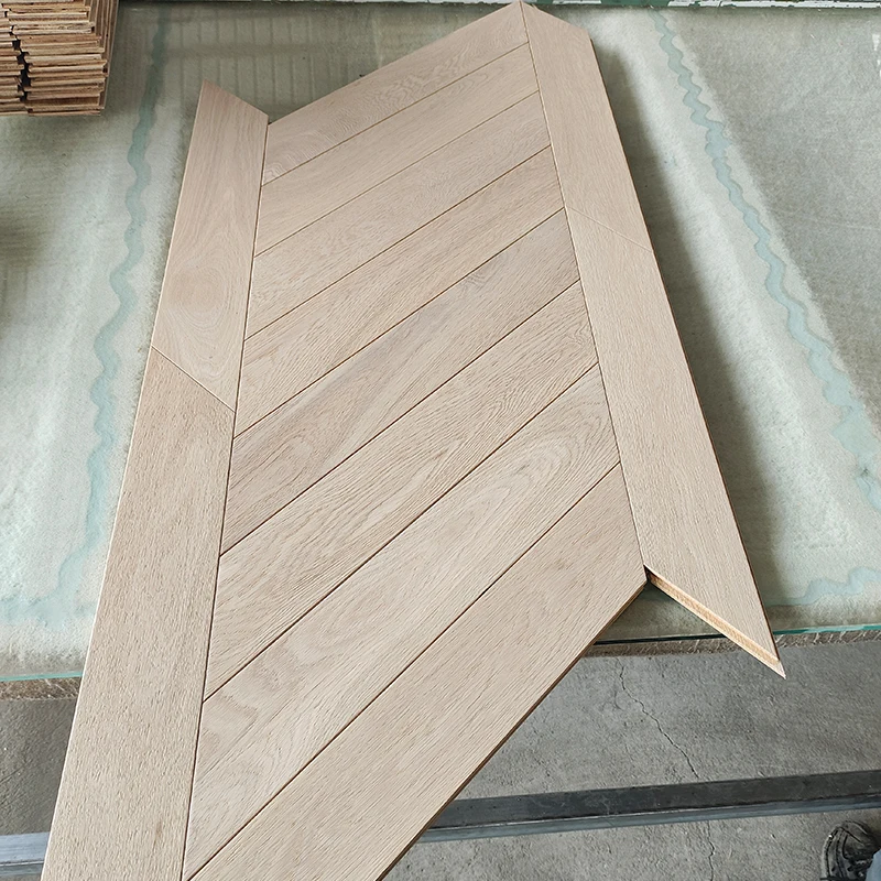 Parquet Multistrato Chevron Francese S In Rovere Spazzolato Family Sp 14 3 3 Mm 0 835 M2 92483445