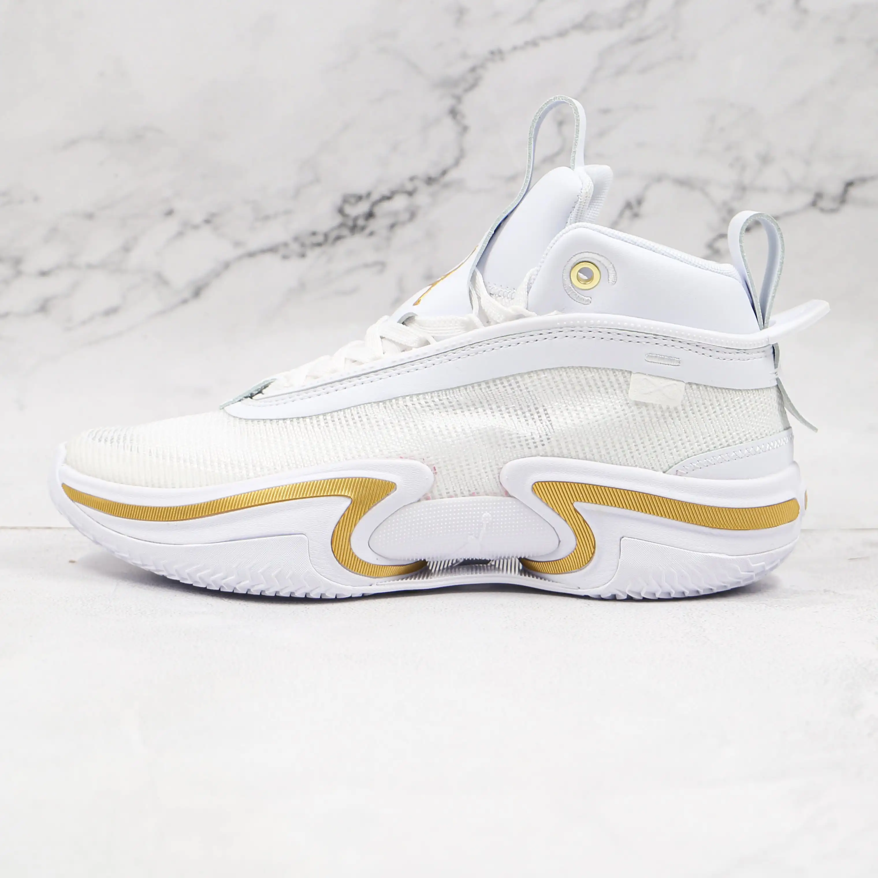 Nike-zapatillas De Baloncesto Para Hombre,Zapatos Masculinos De Color Oro  Blanco,Air Jordan Xxxv - Buy De Estilo Baloncesto Zapatos,Nike Air Jordan,Air  Jordan Zapatillas De Deporte Product on Alibaba.com