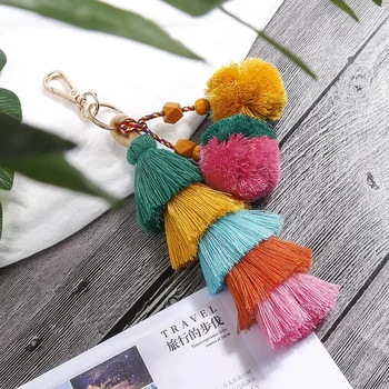 Amazon Hot Sale Fashion Keychain Accessories for Women Tassel Pom Pom Key Chain Colorful Boho Charm Key Ring