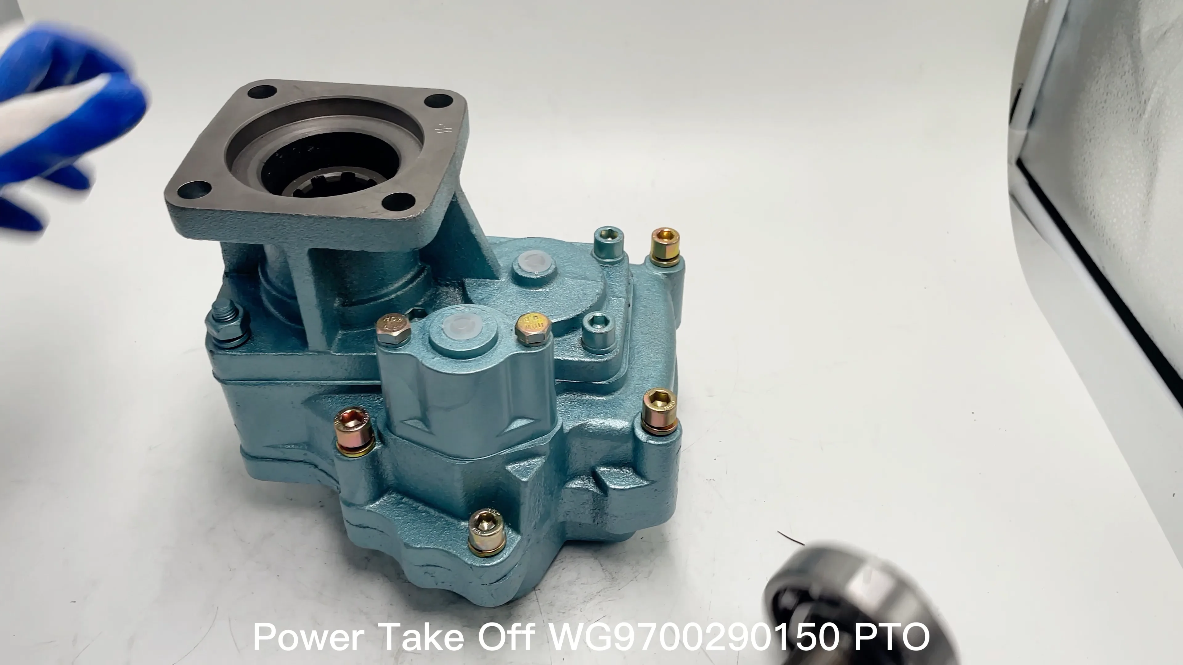 Power Take off WG9700290150 for HOWO A7 - High Quality