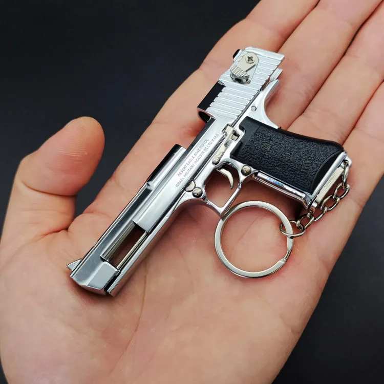 Factory Direct Sales 1:3 Mini Desert Eagle Pendant Gift Toy Weapon Key Chain Gun Shape Metal Keychain