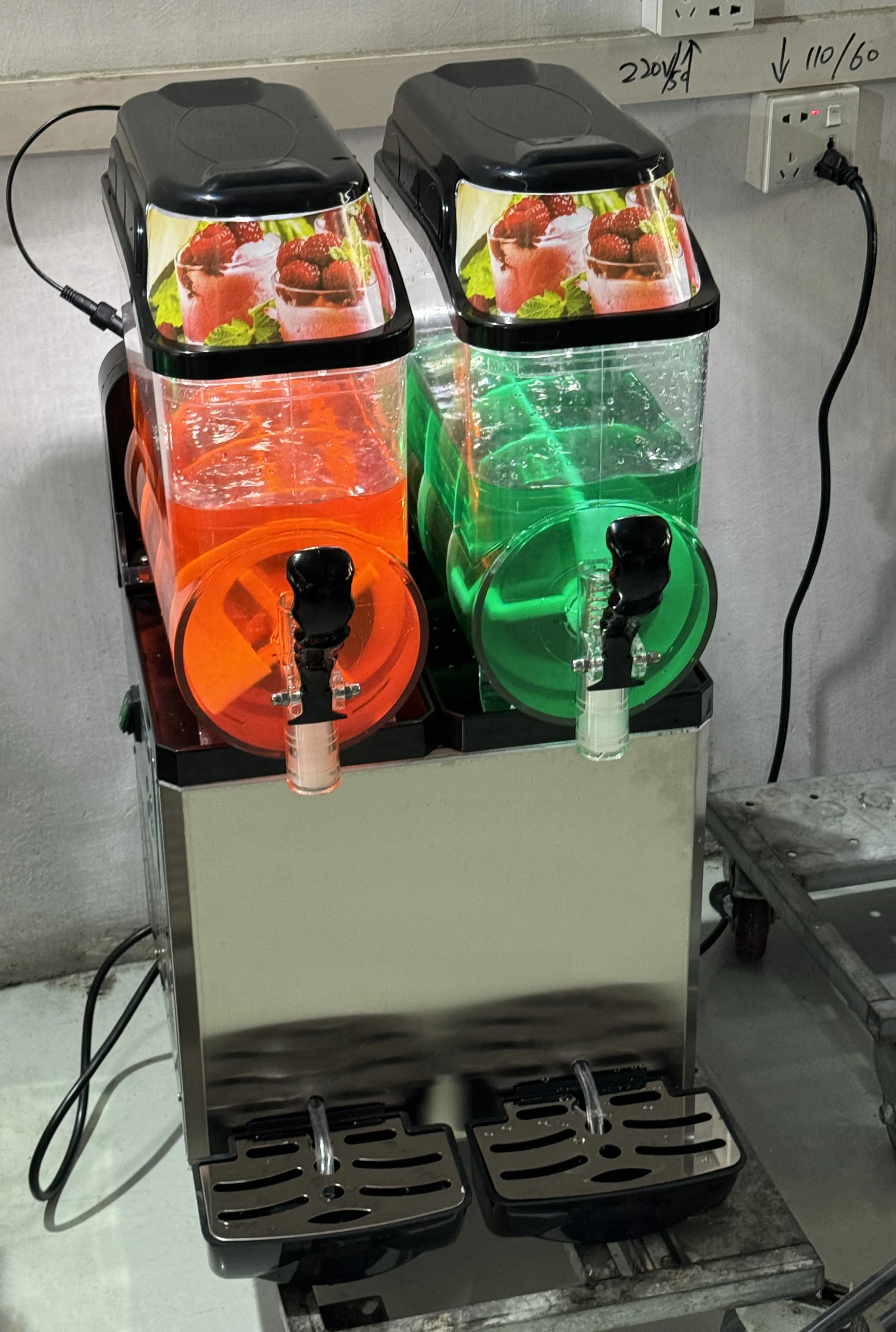 スラッシーマシン ダブルタンク 220V Amazon.co.jp: 300W ダブルタンク スラッシュマシン 2.5L アイス