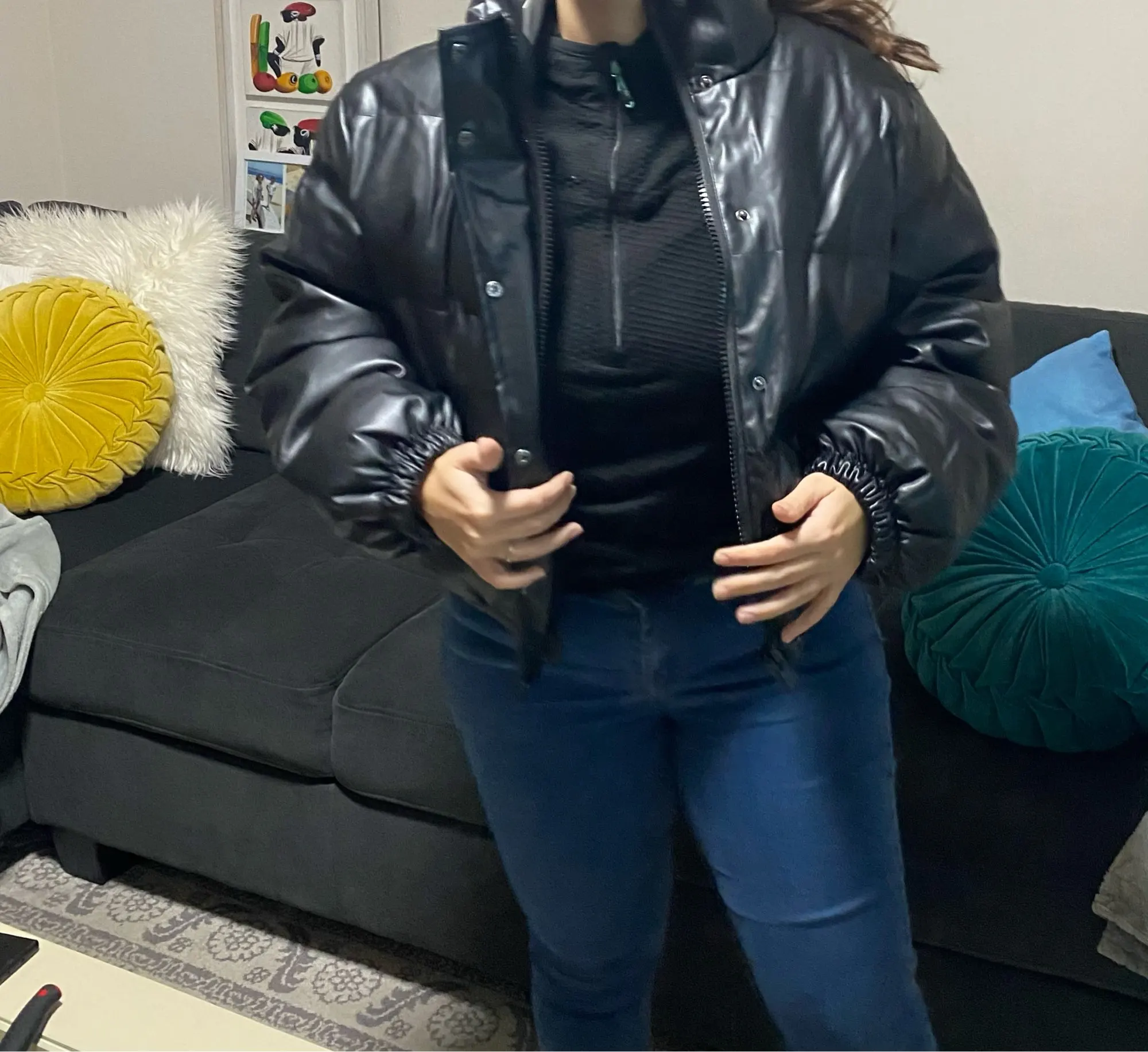 Cp-parkas Cortas Gruesas Y Cálidas Para Mujer,Abrigos De Cuero Sintético  Negro A La Moda,Chaquetas De Algodón Elegantes Con Cremallera Para Mujer -  Buy Corta Parkas,De Las Mujeres De La Pu Abrigos,Chaquetas De