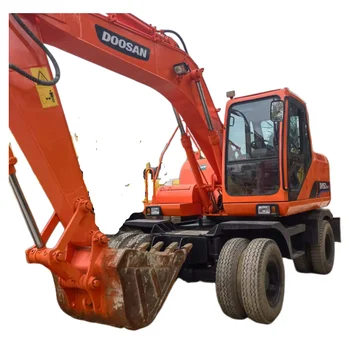 ON SALE DOOSAN DH60  Buy and Save Usedearth-moving Machinery Used Tractors With Cheap Price Wheel Excavator