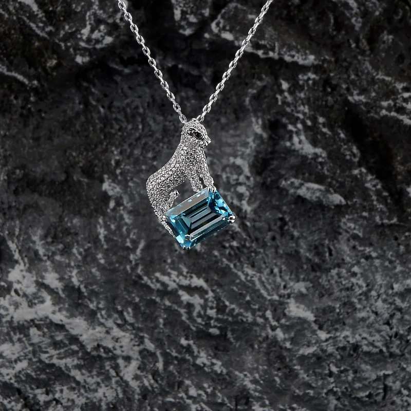 New Arrival Hot Sale S925 Sterling Silver Snow Leopard Inlay Natural Blue  Topaz Fashion Pendant Necklace