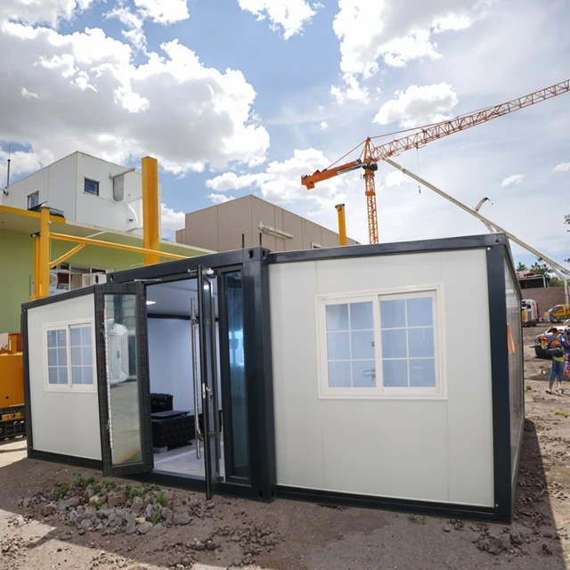 Luxury 20ft 30ft 40ft Expandable Container House Factory Custom Design Soundproof Moistureproof Steel Rapid Construction