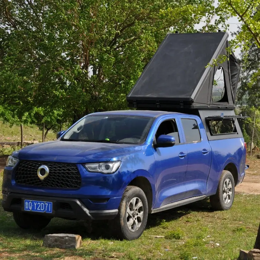 Mẫu lều nóc bốn mùa bằng nhôm hai lớp của Pioneer với cấu trúc vỏ cứng, giá đỡ nghiêng, hai hàng thanh đỡ, không cần lắp ráp và mở nhanh