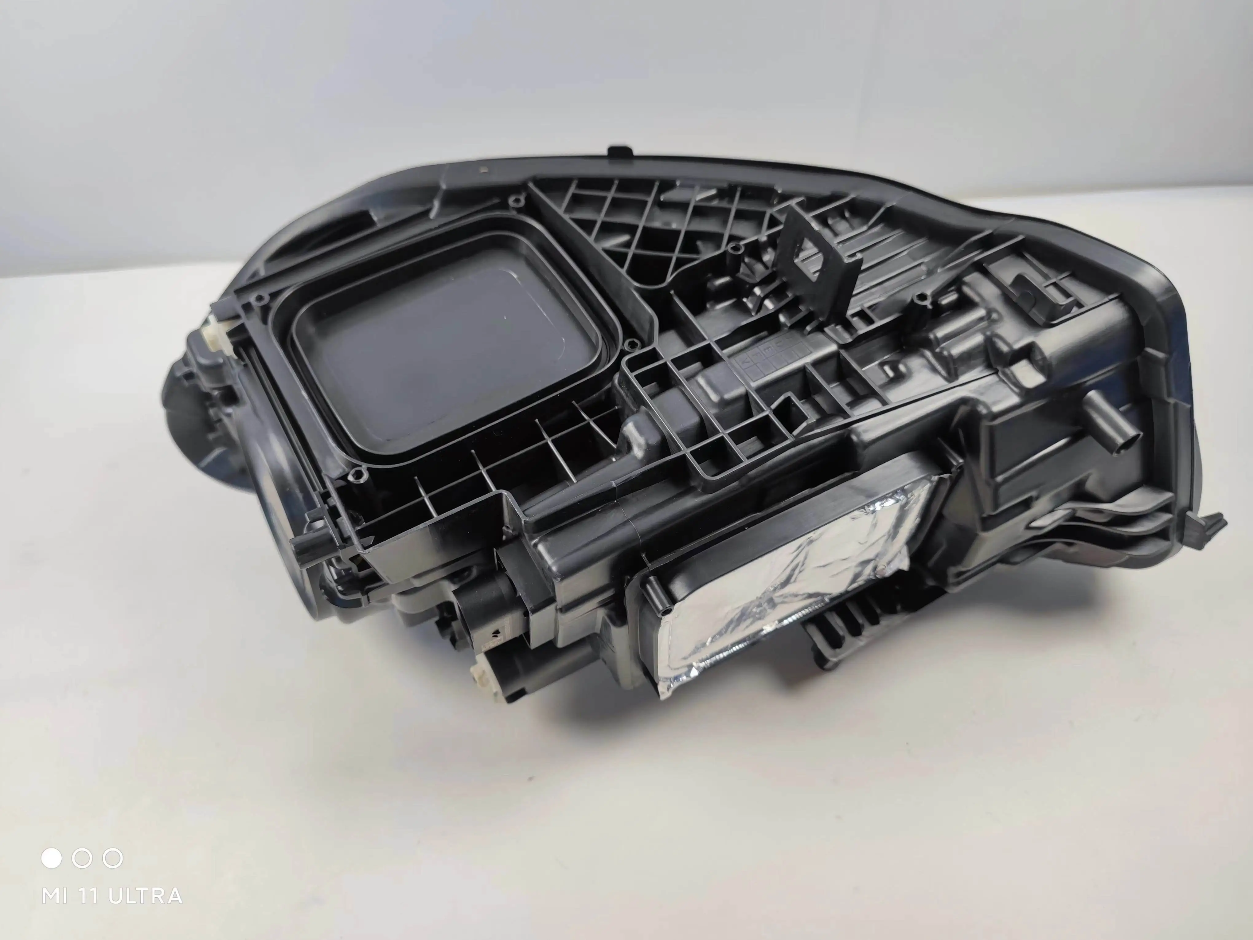 New Product Durable Oem A1779067103/A1779067203 Car Headlamp Cover 