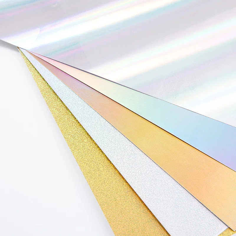 Hot Selling 250 GSM A4 Wholesale Holographic Cardstock Mirror Metallic  Board Paper - China Folding Box Board, Fbb Board