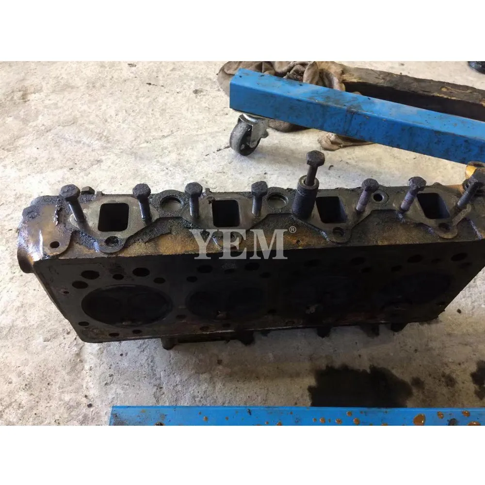 Engine Spare Parts 4D94 Cylinder Head Assy for Komatsu Cylinder Head Assy 2