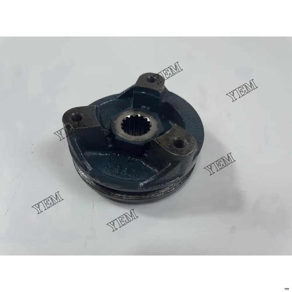 China Supplier Crankshaft Pulley For Kubota WG752 Tractor Excavator Spare Parts