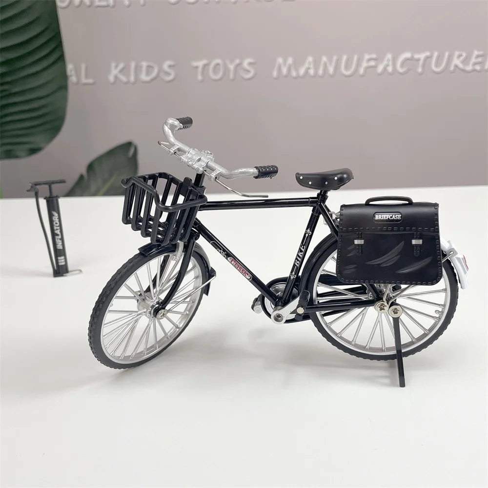 Wholesale Price Direct Sales Kid Classic DIY Assembly Retro Alloy Bicycle Small Finger Bike Toy