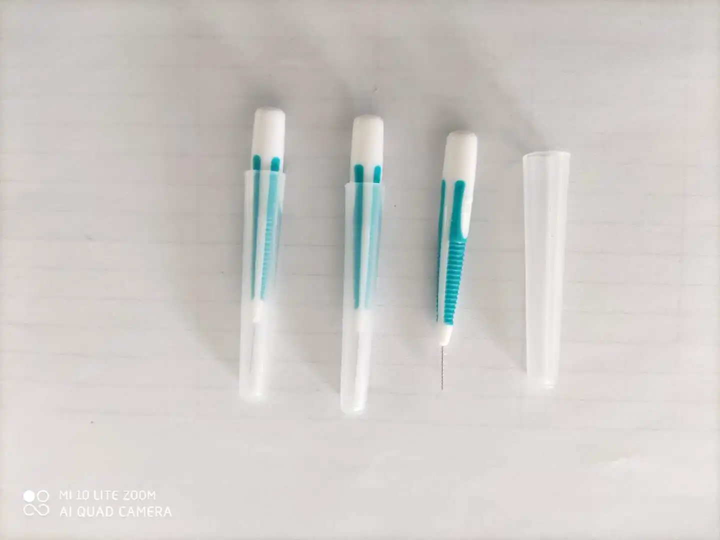 Высококачественная недорогая одобренная CE ISO межзубная щетка для полости рта разных цветов и разных размеров