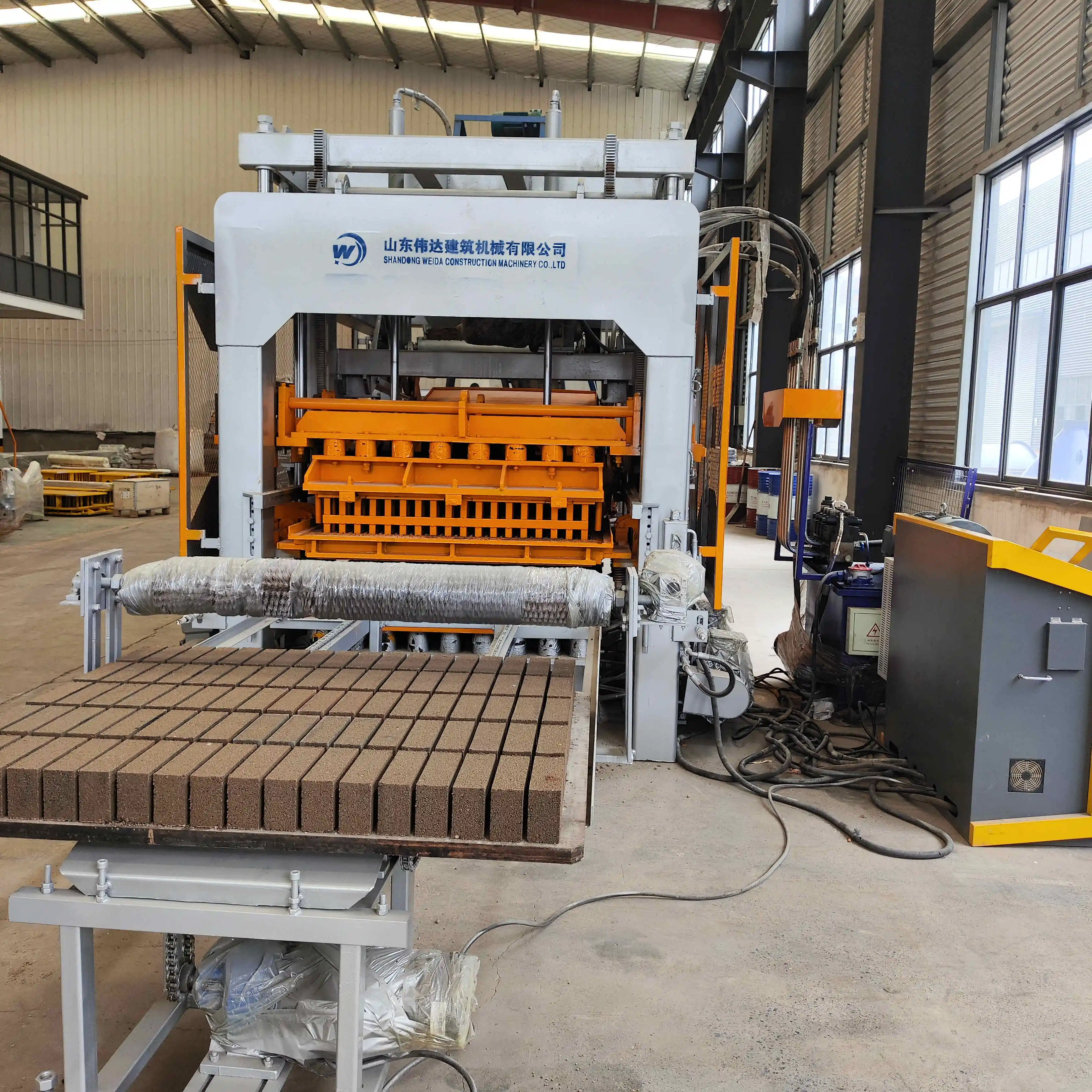 Fully Automatic QT1-15 Concrete Fly Ash Cinder Ciment Hollow Solid Block Making Machinery Brick Laying Press Machine Factory
