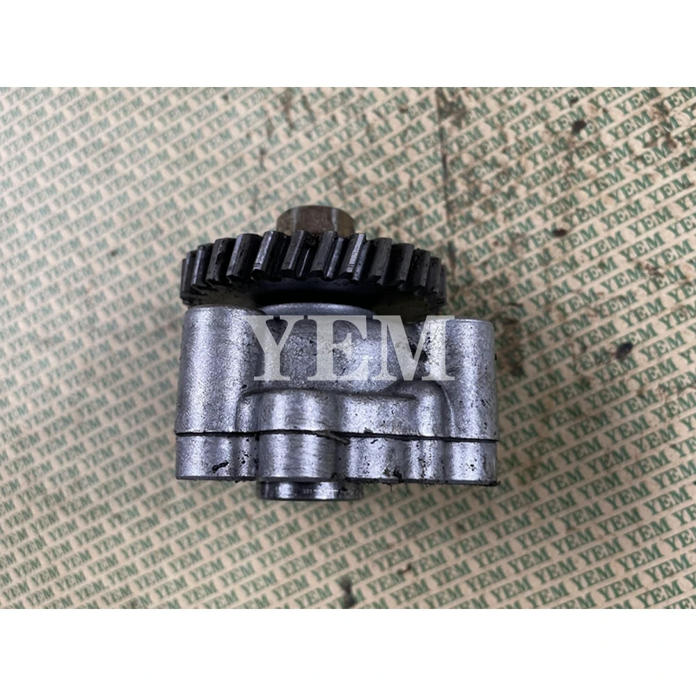 D662 Oil Pump for Kubota Engine Spare Part Industrial Machinery Engine Parts