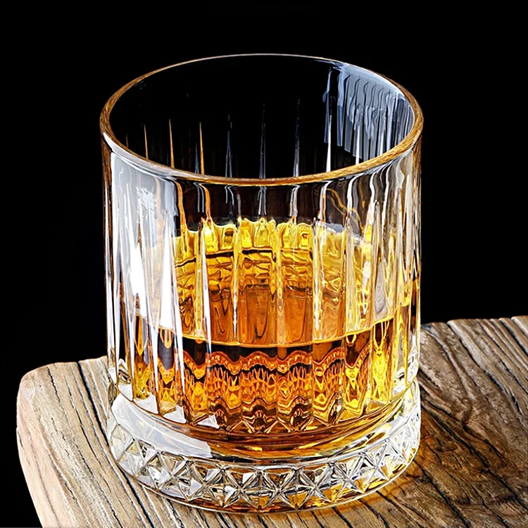 Luxury Ribbed Diamond Pattern Whiskey Glass Heavy Base Lead Free Crystal Old Fashioned Rocks Glass for Bar