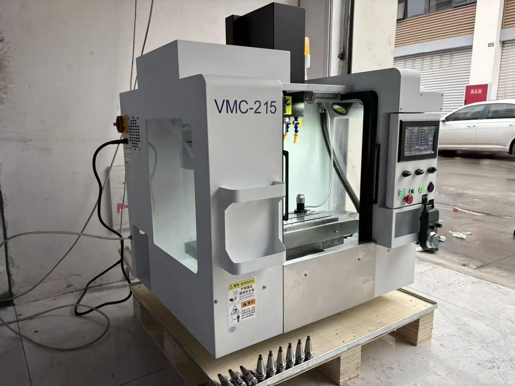 VMC215 Mini İşleme merkezi. Küçük masaüstü CNC freze makinesi