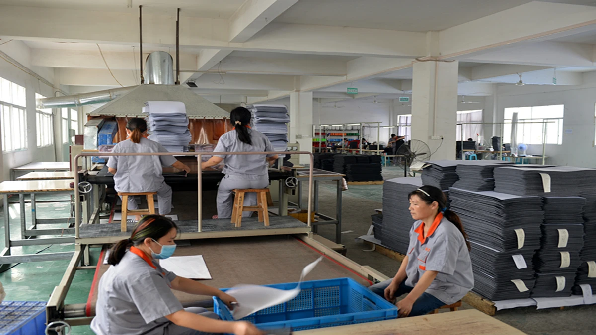 Guizhou Fuding Rubber & Plastic Co., Ltd. 2