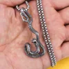 Cadena de acero tipo serpiente larga plateada