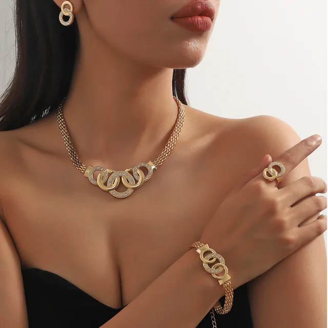 fashion jewelry set for women diamond rings necklace heart stud earrings bracelet four pieces set