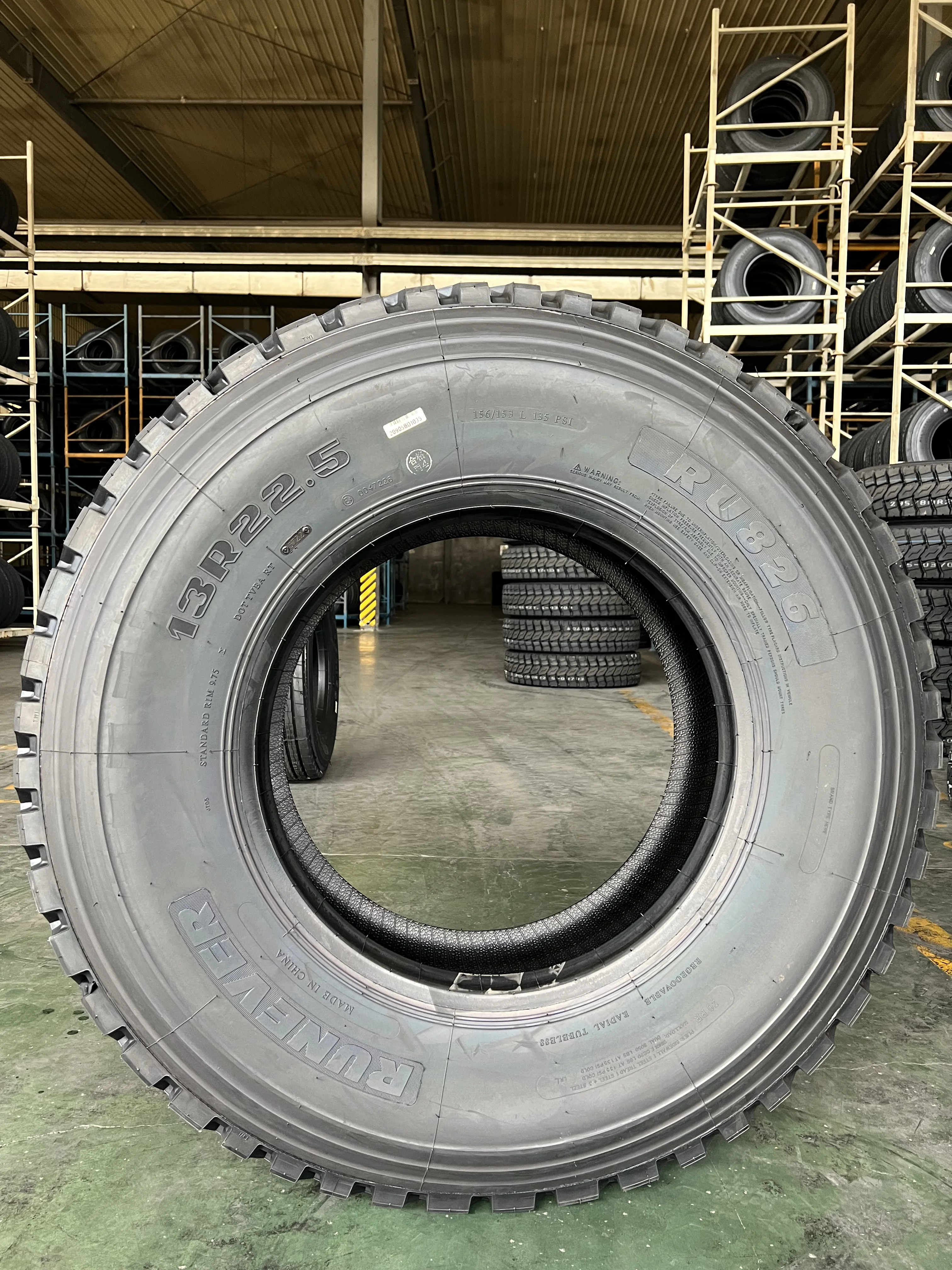 13R22.5 20PR ZIG-ZAG Runever Brand RU826 Truck Tires for Africa