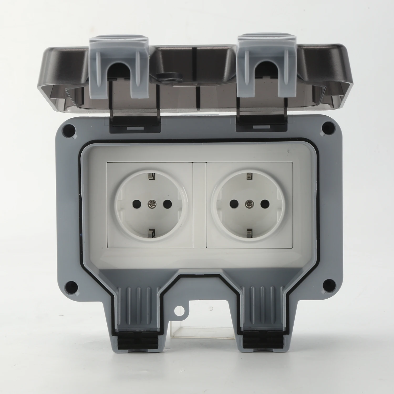 Factory Wholesale Outdoor Weatherproof Waterproof Electrical Outlet Switch Socket German Products Wall Socket for Use Extreme