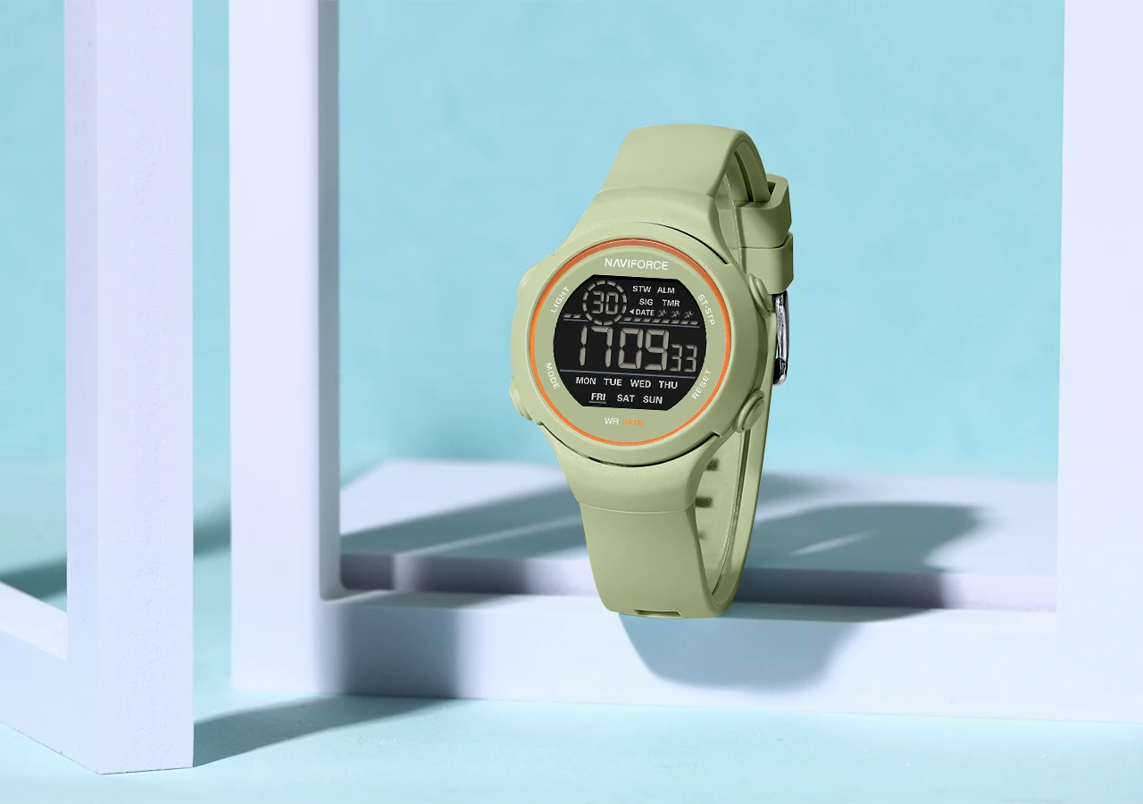 NAVIFORCE 7119 Watch for Woman Casual Waterproof Day and Date Display Silicone Strap Wristwatch LCD Digital Electronic Watches