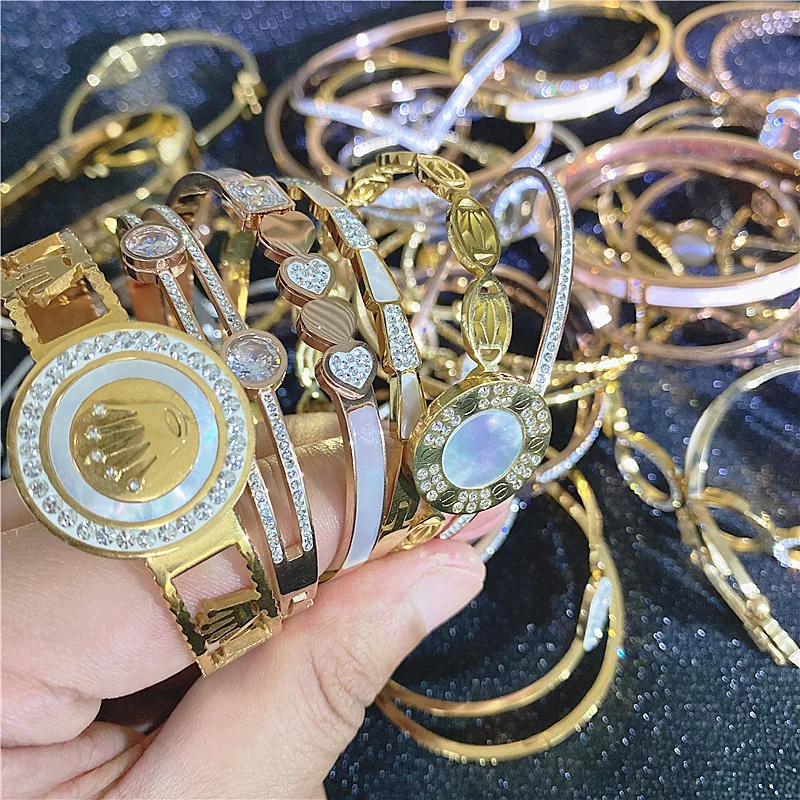 80-150pcs each kg sell by weight new exquisite high-grade non-fading titanium steel bracelet bulk jewelry mix and random