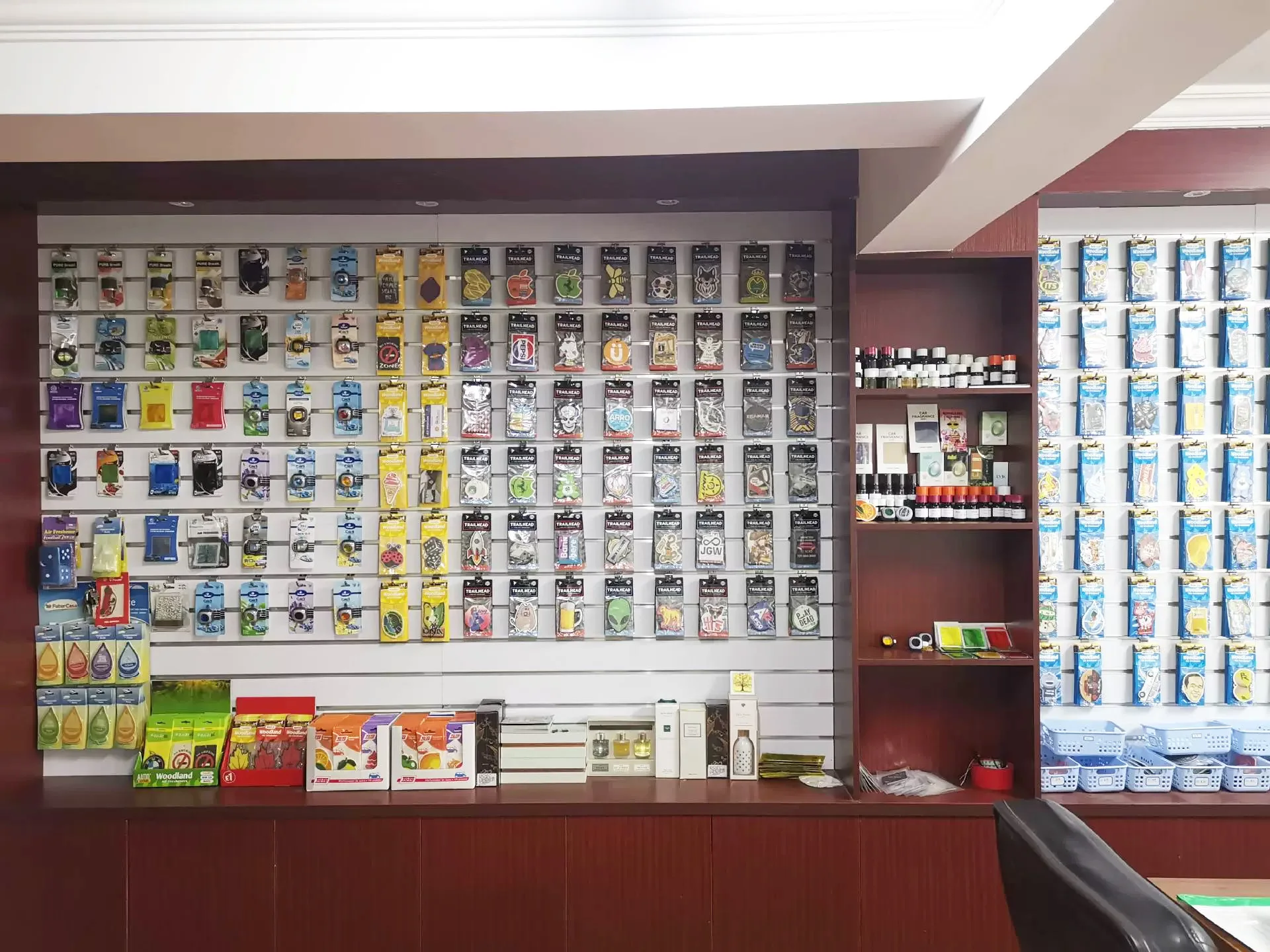 Long Lasting Scent High Quality Own Logo Solid Air Freshener Car Wooden