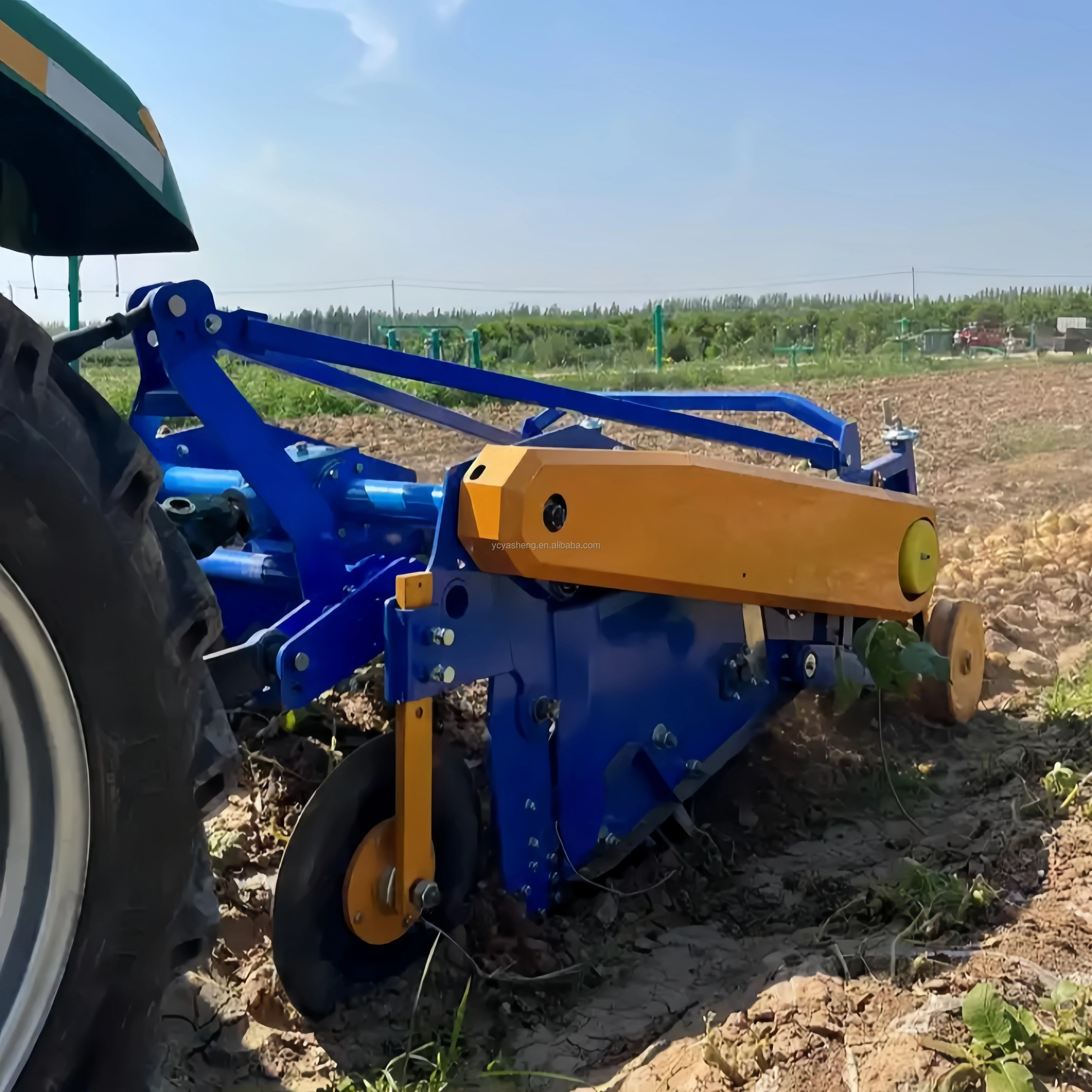 Agricultural Automatic Sweet Potato Digger Harvester Garlic Carrot ...