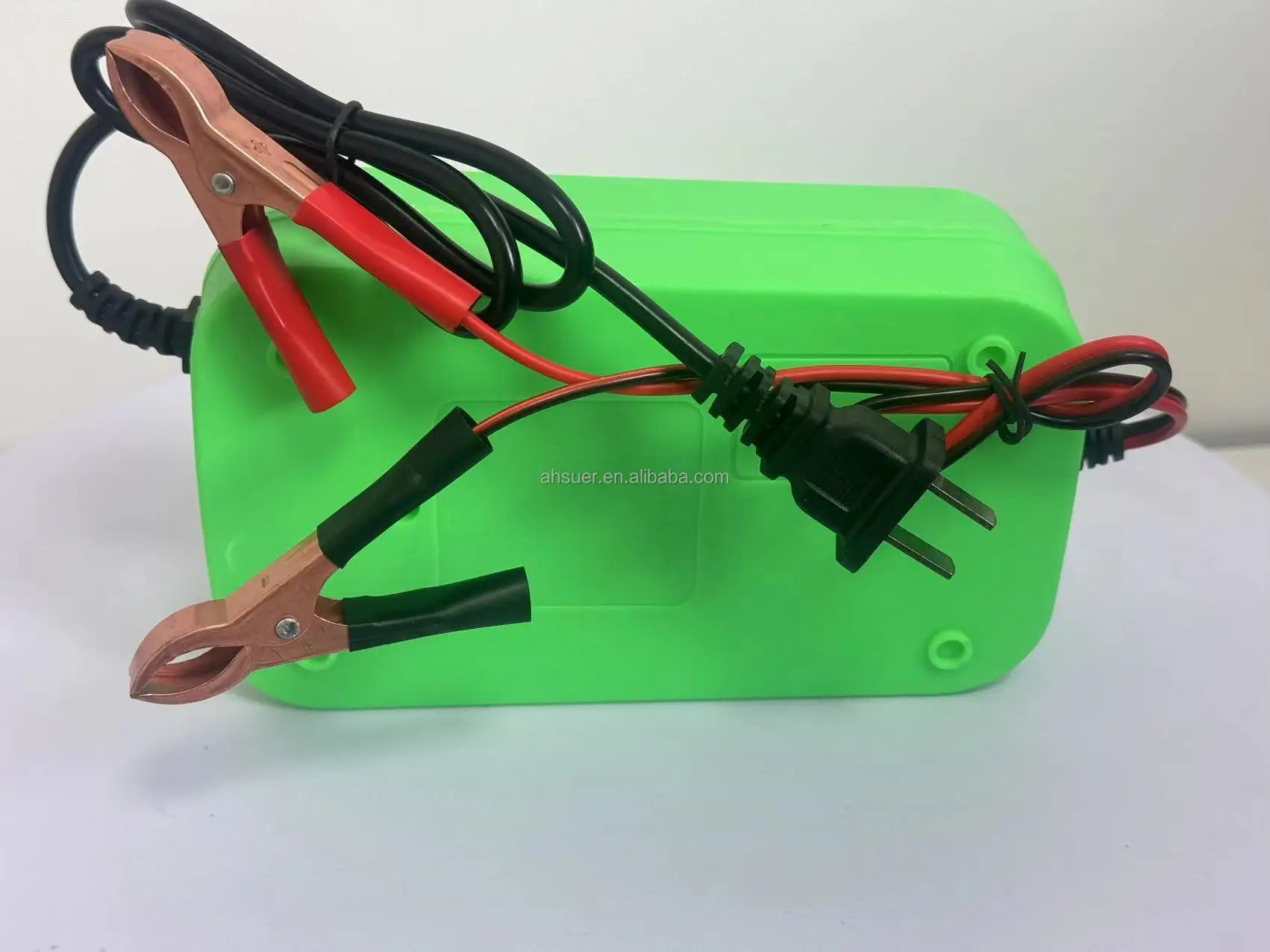 High Quality 12v6a Pulse Repair Smart Fast Charger Lead Acid Battery Charger For Car Motorcycle 0116