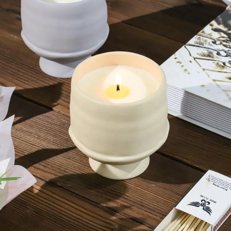 YBH New Product Custom Cute Matte Ceramic Candle Vessel Nordic Decor Luxury Empty Ceramic Candle Jar for Candles Making