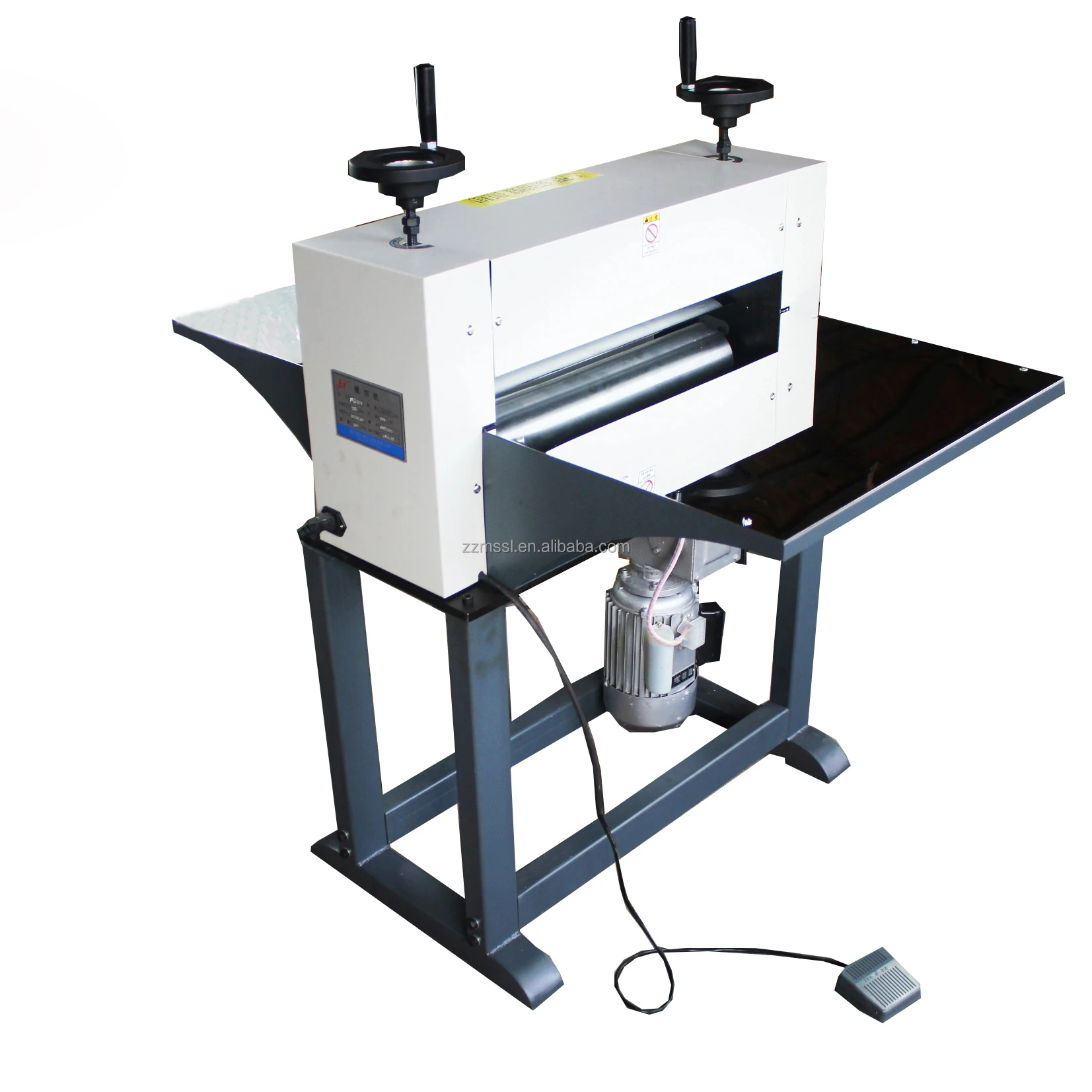 Manual Creasing and Die Cutting Machine