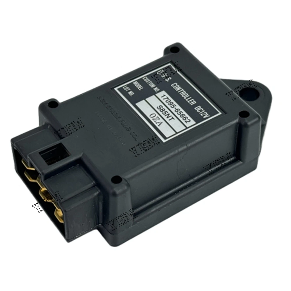 Hot Selling D902 Controller 17095-65662 Fit for Kubota D902 Engine 5
