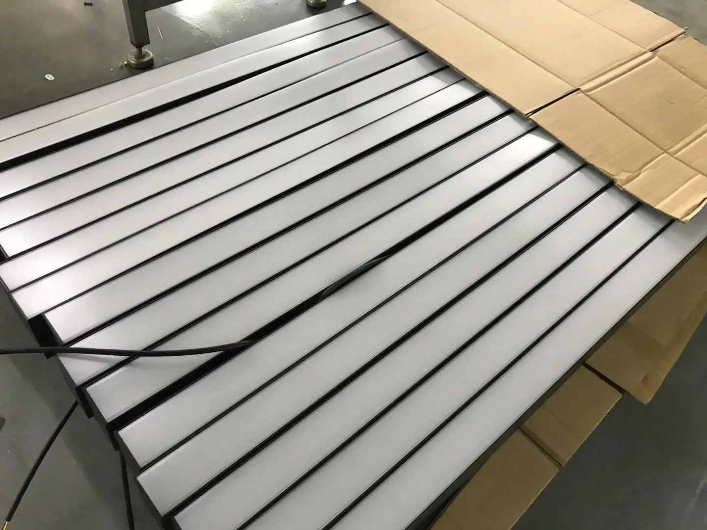 ECOJAS LI50 45W Aluminum Profile Led Linear Trunking Lighting System Led Linear Light Led Tube