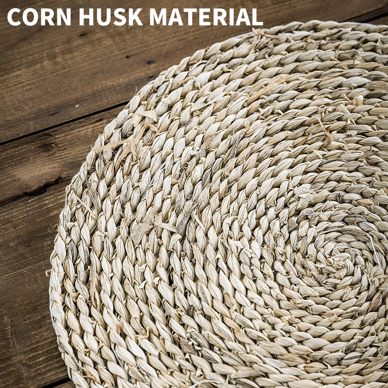 Pastoral Design Table Decoration Heat Resistant 35cm Round Woven Straw