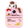 Cheval heureux rose