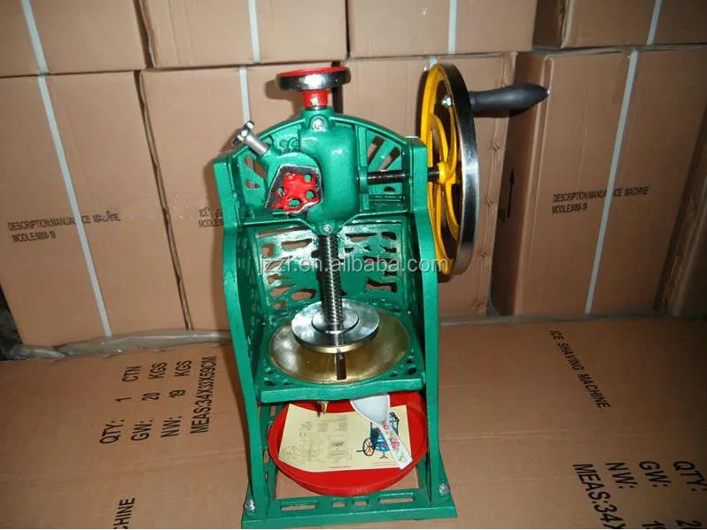 Green and Black Manual Ice Crusher Machine for Household Use