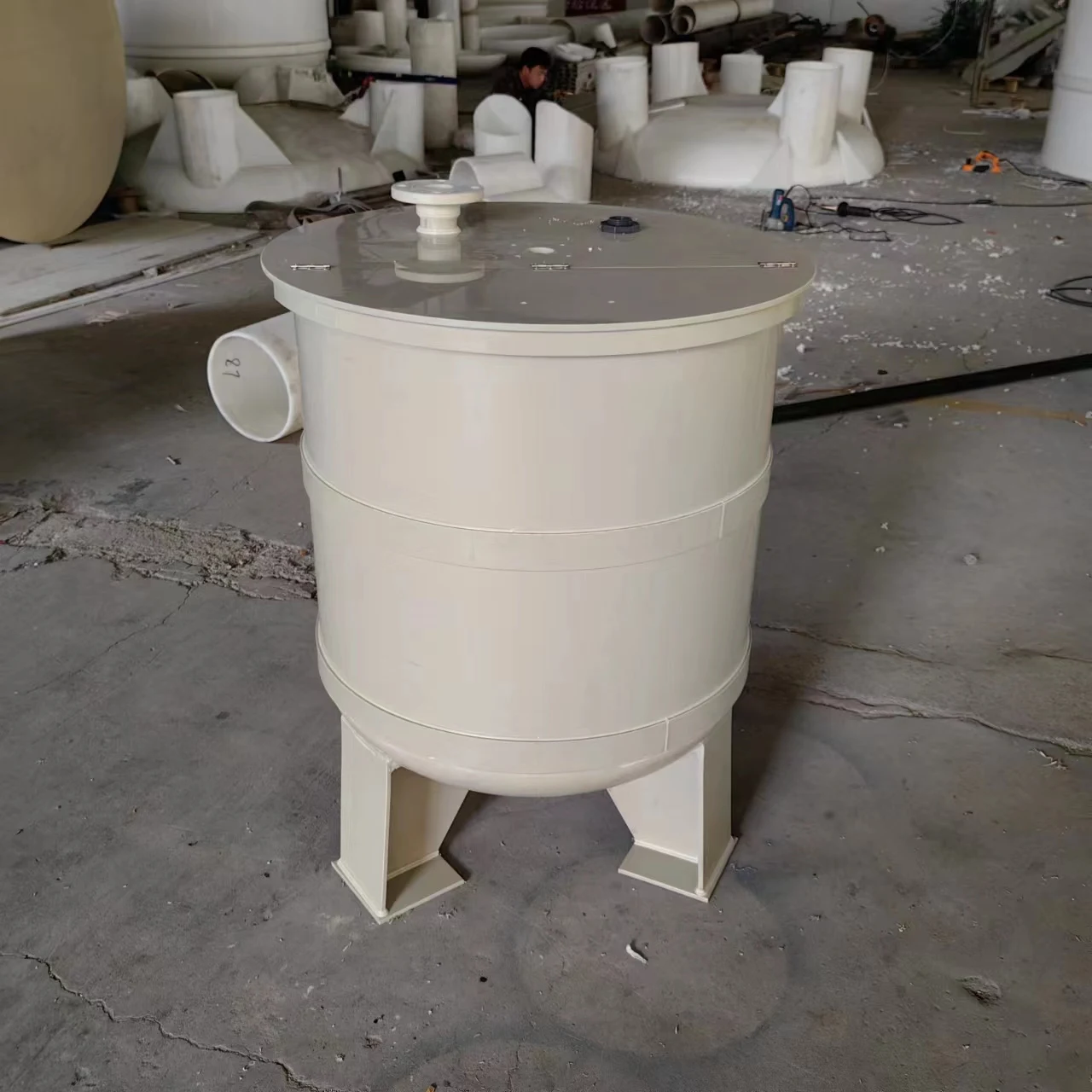 500L Cone Type Plastic Water Tank with Metal Stand & Valve - OEM
