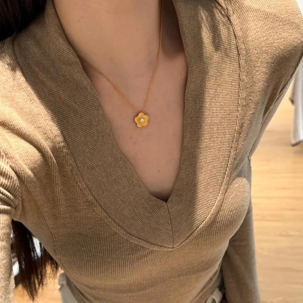KAKODIY Casual Daily Thin Necklace Jewelry 5A Zircon Adjustable Flower Pendant Necklace for Girls detail 3