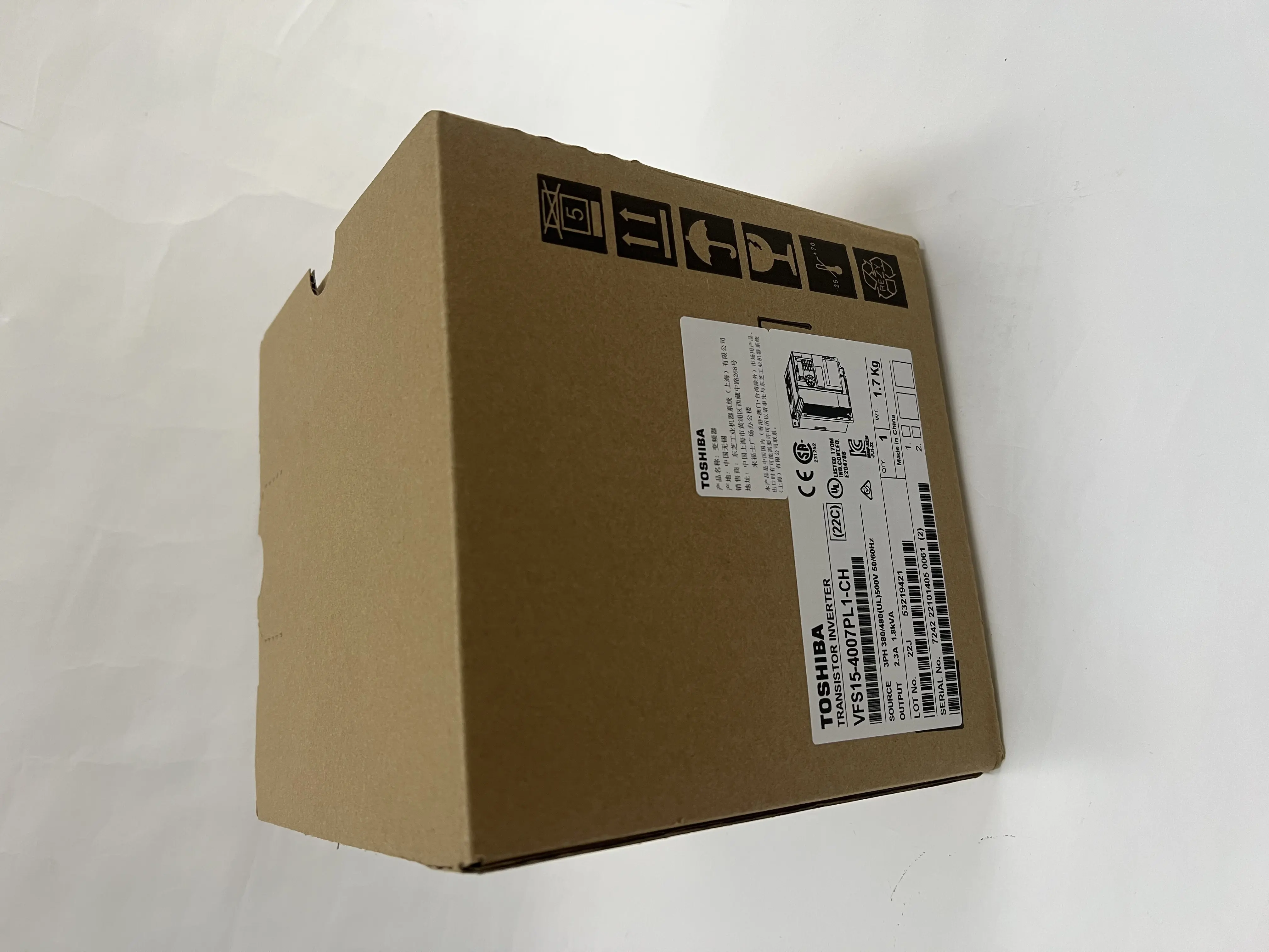 TOSHIBA Transistor Inverter VFS15-4007PL1-CH