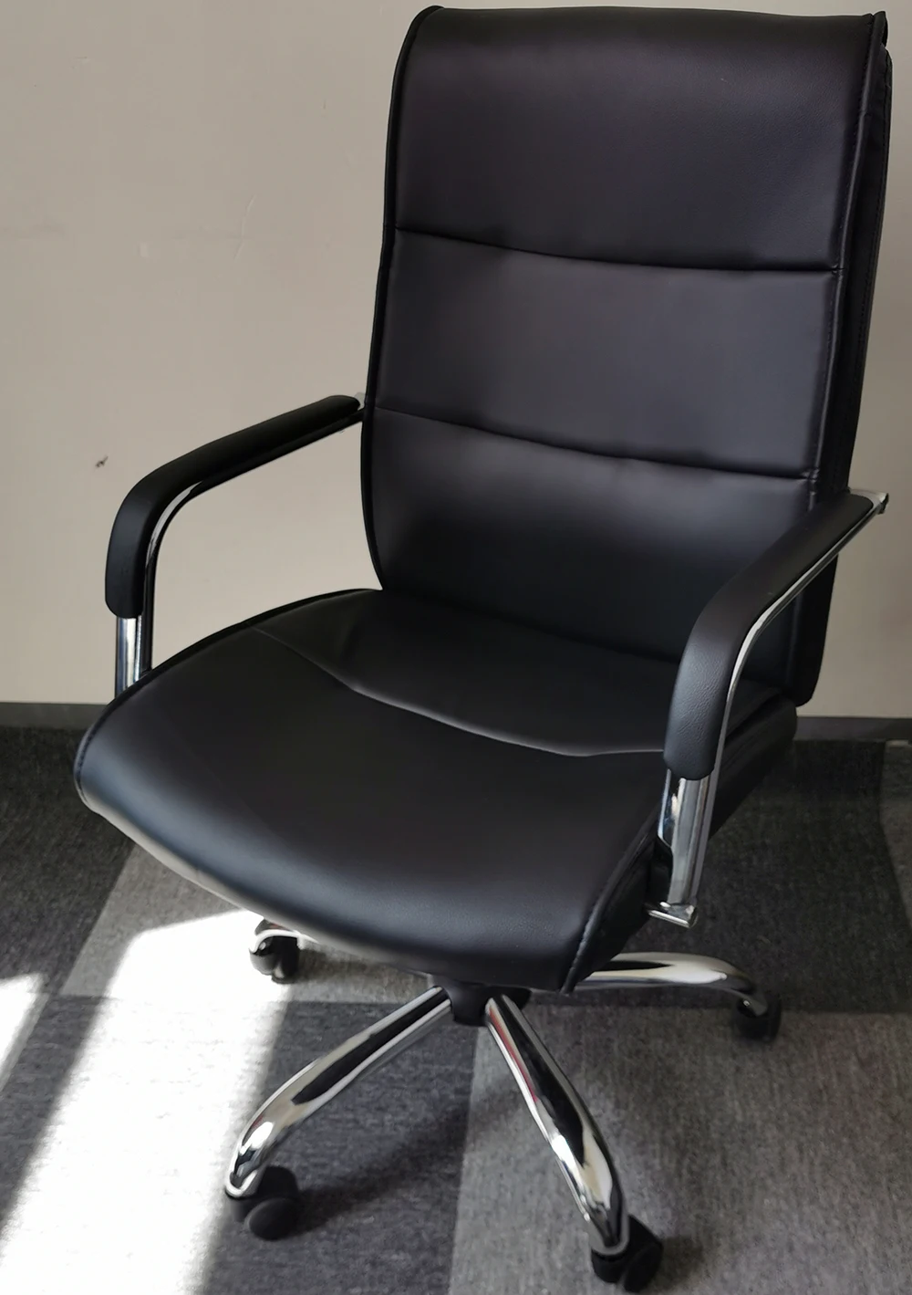 High Quality Classic Style Swivel High Back Leather Staff Office Room Computer Chairs