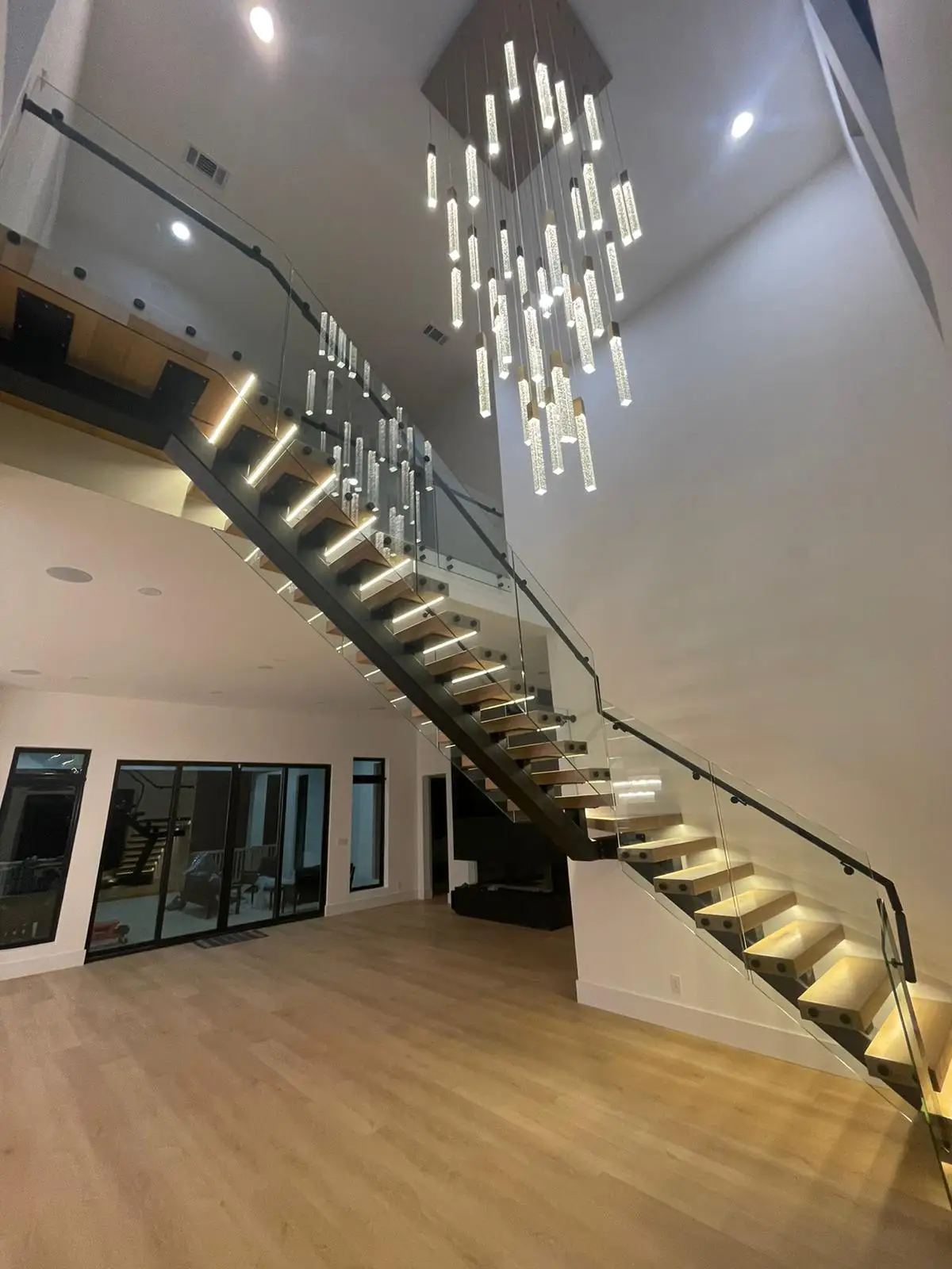 American standard modern matte black mono beam oak wood step with led lights floating stairs with glass railing from Foshan factory