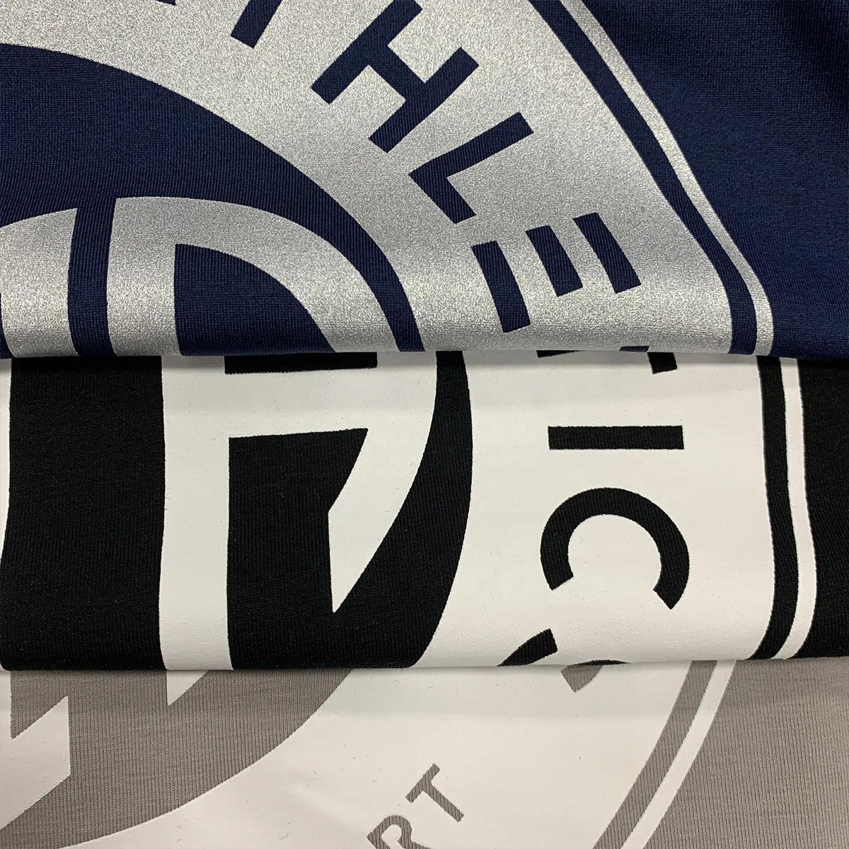 JL424A Wholesale Men Solid Color Blank Hooded Slim Bodybuilding Fitness Sports Long Sleeve T-Shirt for Men