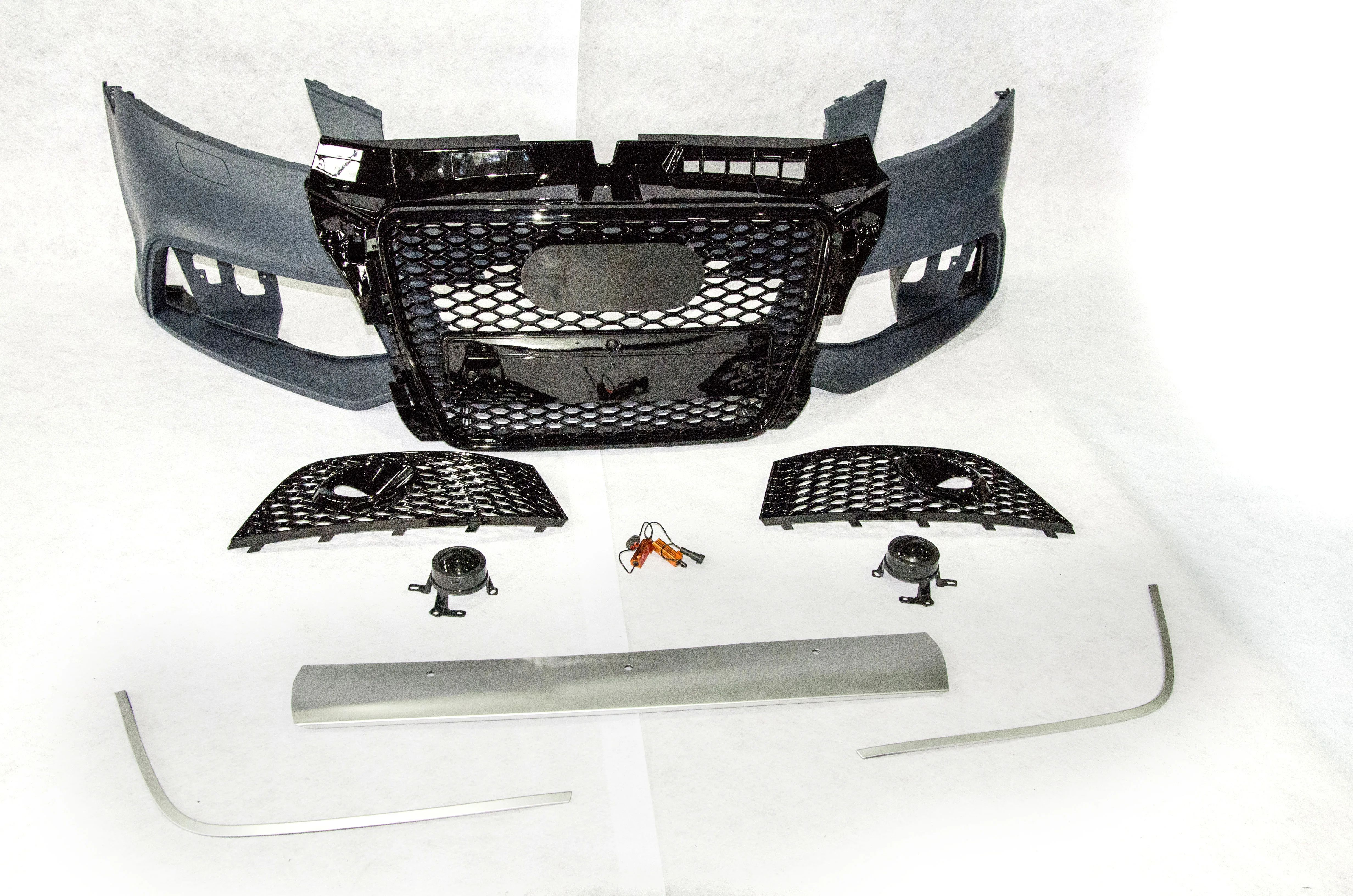 A3 S3 8P Front Bumper with Grill for Audi A3 S3 8P Facelift RS3 Style BodyKit for Audi Bumper 2008 2009 2010 2011 2012 2013