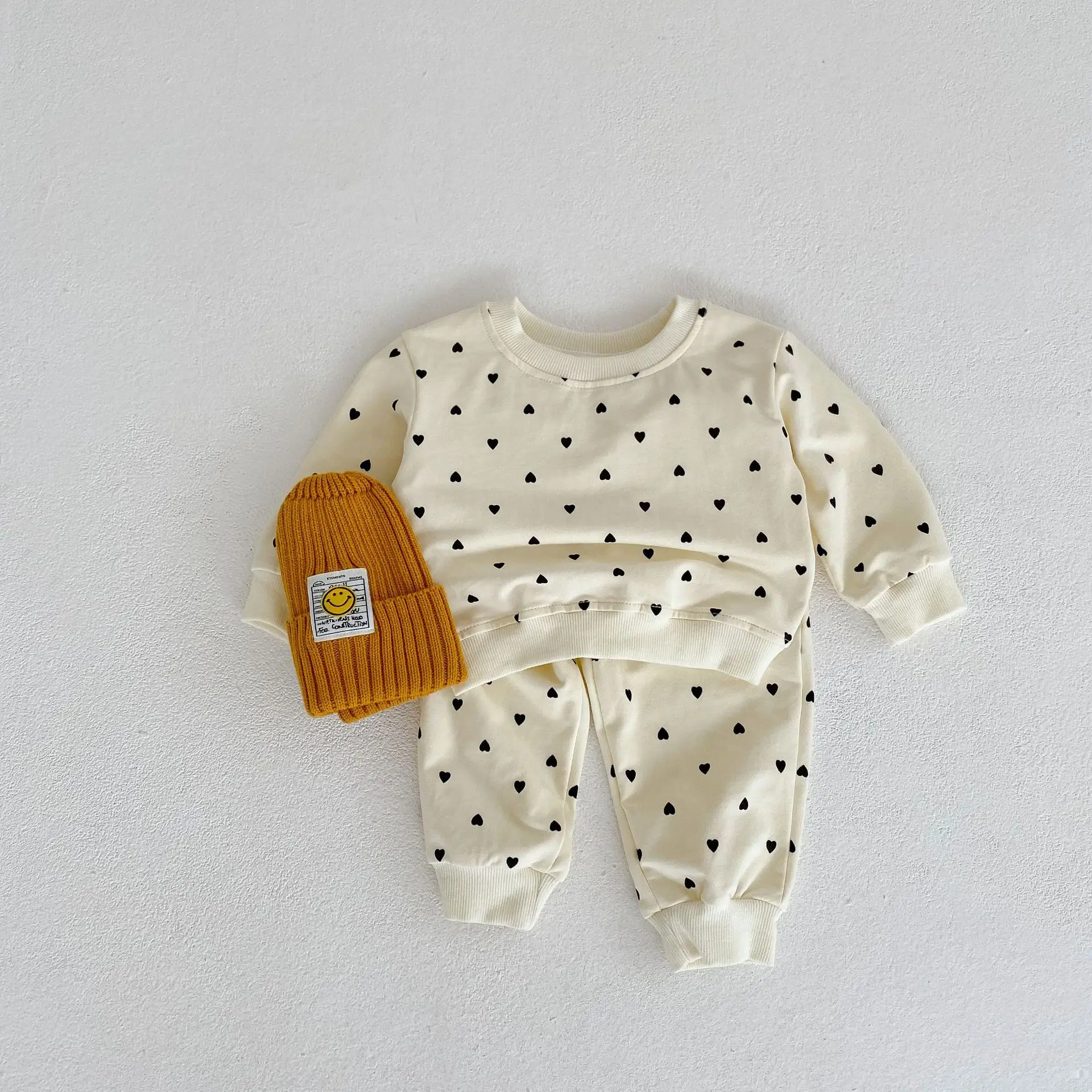 baby clothes Baby long-sleeved heart shaped printed round neck long sleeved top & ankle-tied trousers suit sets