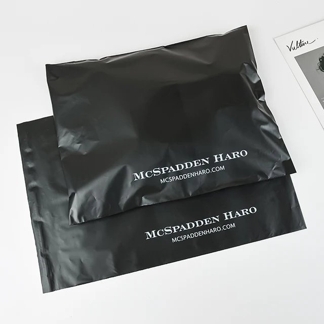 Customized Logo Printed Matte Black Polymailers Clothing Packaging Poly Mailer Shipping Mailing Bags