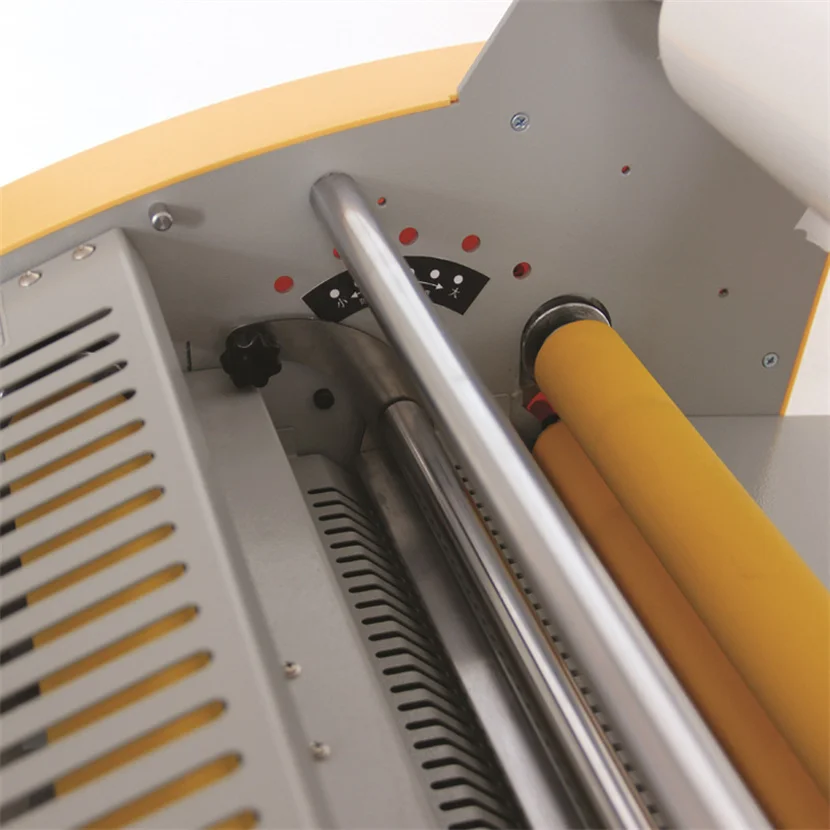 SIGO SG-3866 Автоматическая двухсторонняя машина для ламинирования и автоматической резки