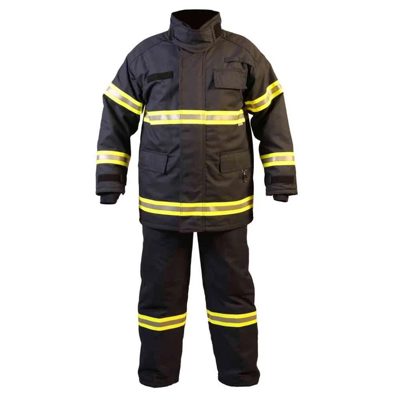 Как выглядит костюм пожарного